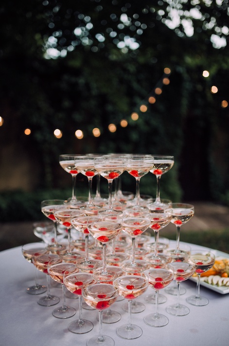 Bārmeņu šova programmas priekšnesums